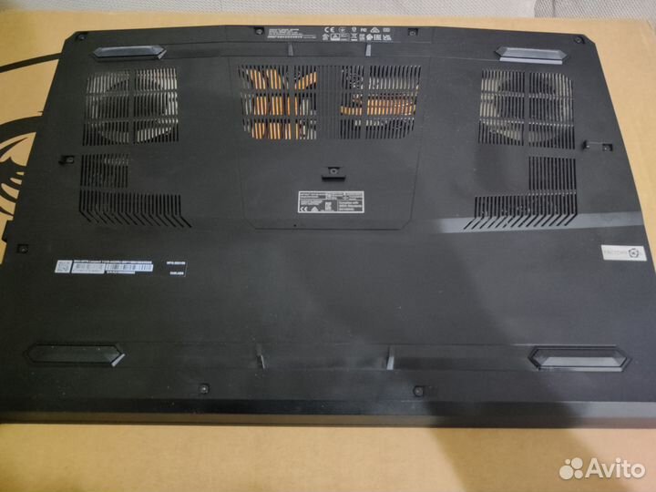 Игровой ноутбук MSI Leopard GP76
