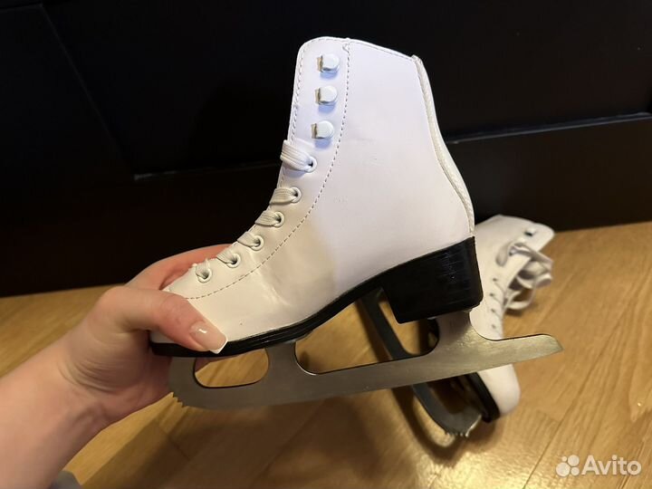 Коньки фигурные детские 31 размер