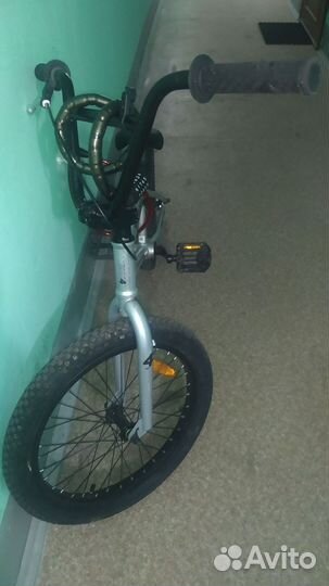 Трюковой велосипед bmx