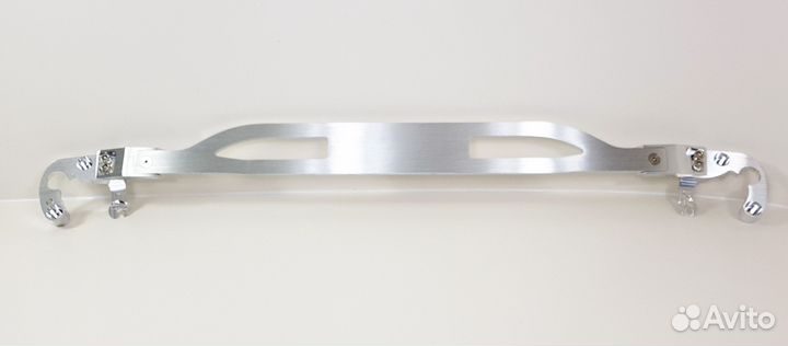 Передняя распорка - BMW E90