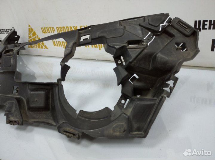 Кронштейн противотуманной фары правый Bmw X5 F15