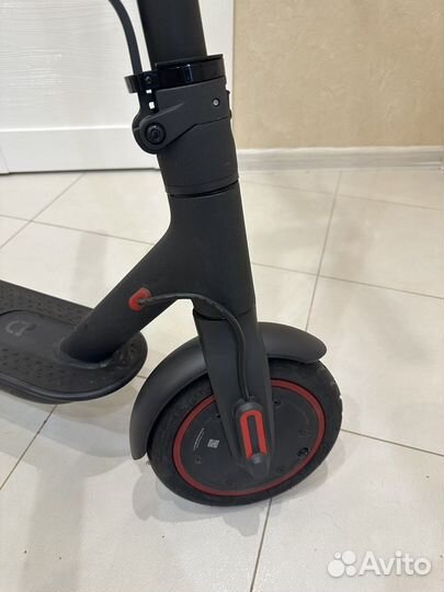Электросамокат xiaomi m365pro 200 км пробег