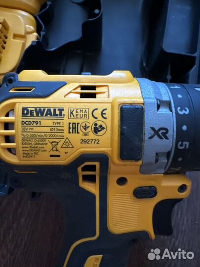 Аккумуляторная дрель шуруповерт dewalt