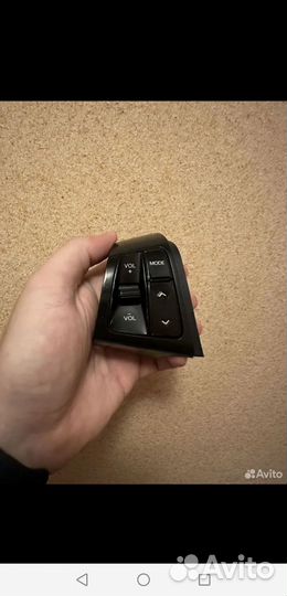 Подрулевой блок управления громкостью