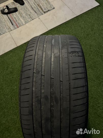 Michelin Pilot Sport 4 SUV 295/40 R21