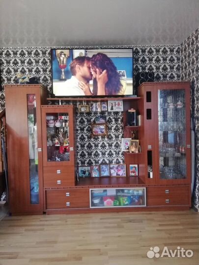 Стенка в гостиную