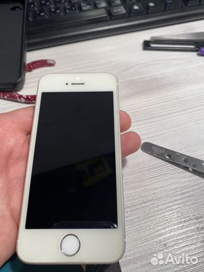 iPhone SE 32g телефон без камер