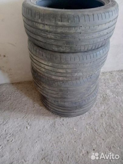 Goodyear Aquatred 225/45 R18 и 255/40 R18