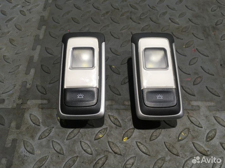 Плафон внутреннего освещения (Geely Coolray)