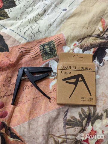 Каподастр для укулеле