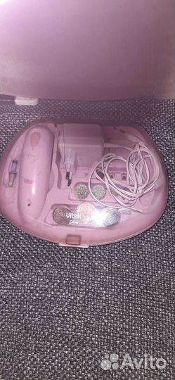 Маникюрный набор Vitek vt-2204