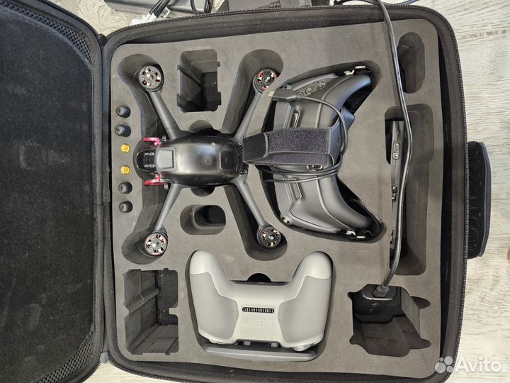 Dji FPV combo + Fly More Kit