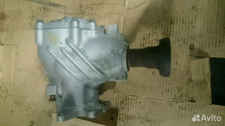 Угловая передача вольво хс90 D5, V8