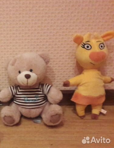 Мишка, овечки и оранжевая корова