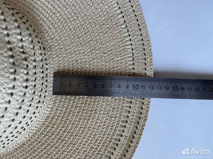 Соломенная шляпа женская