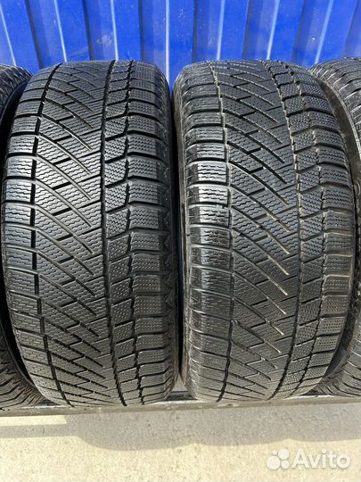 Continental ContiVikingContact 6 215/55 R16