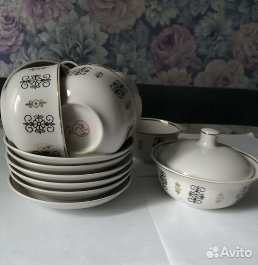 Сервиз чайный на 6 персон (2 разных комплекта)