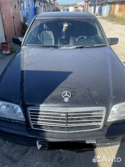 Капот mercedes w202