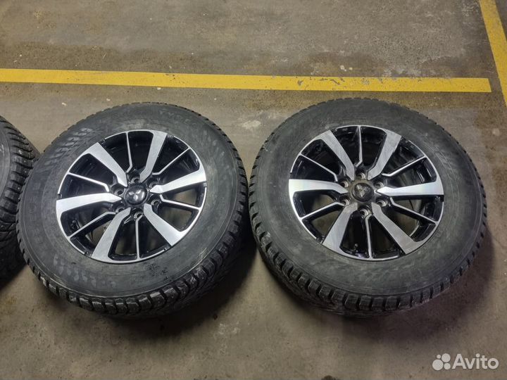Оригинальные колеса зима 265/60R18 Pajero Sport