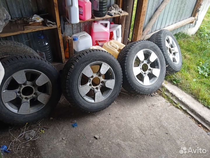 Литье на ниву r15