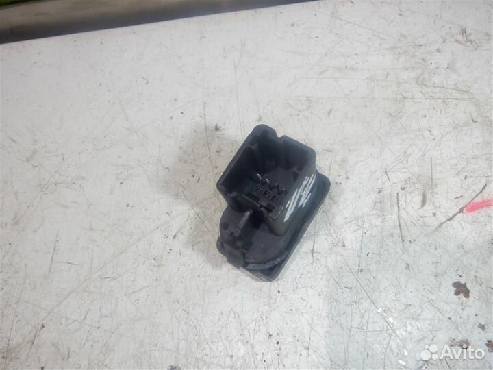 Кнопка стеклоподъемника Форд Фокус 2