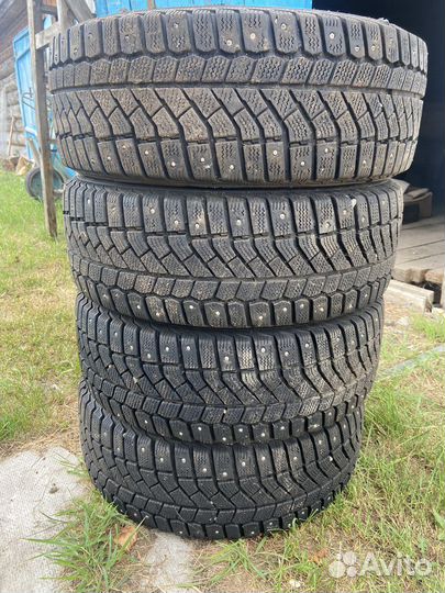 Viatti Brina Nordico V-522 195/55 R15 85T