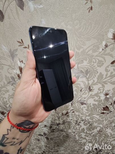 HONOR 10, 4/64 ГБ