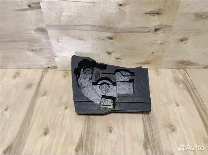 Ниша инструмента Audi A3 8P