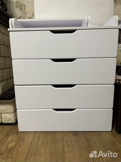 Детская кроватка + комод с пеленальным столиком