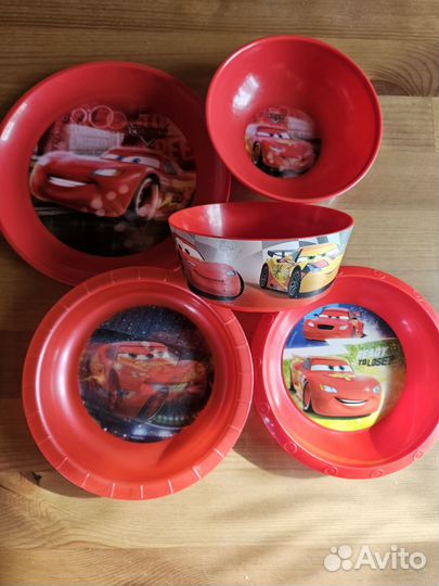 Пластиковая посуда для мальчика