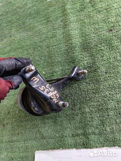 Подушка двигателя правая Toyota Harrier MCU35 2003