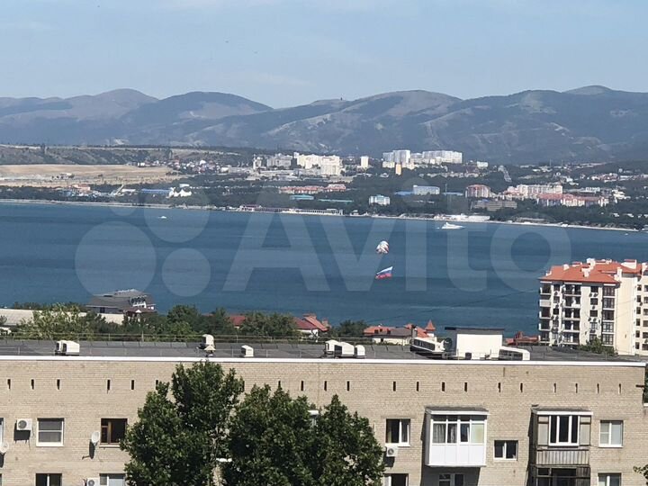 2-к. квартира, 52 м², 6/9 эт.