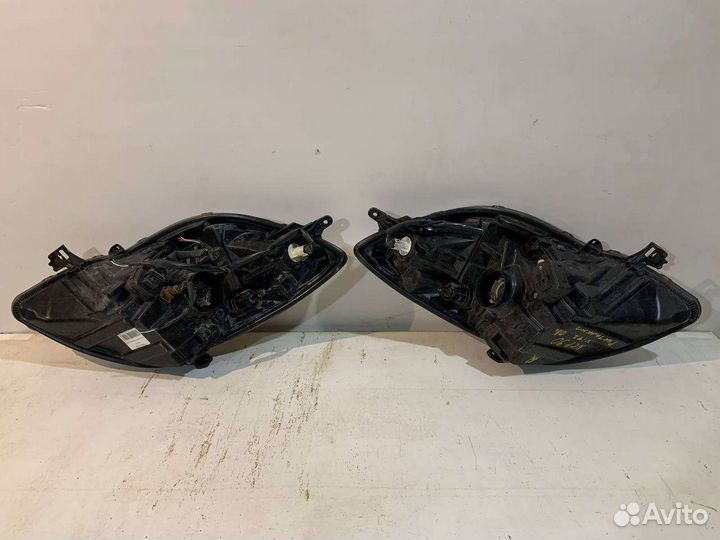 Фары Toyota Vitz