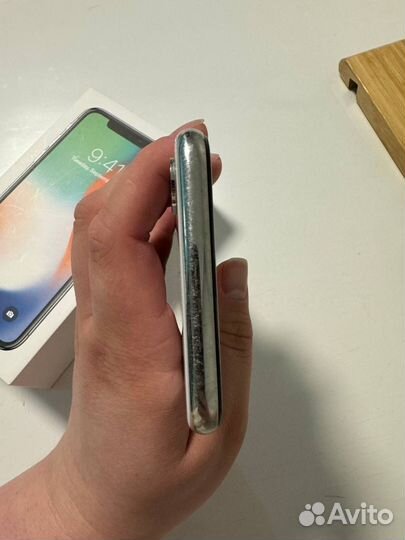 iPhone X, 64 ГБ