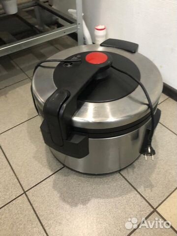 Рисоварка Hurakan 220в на 9 литров