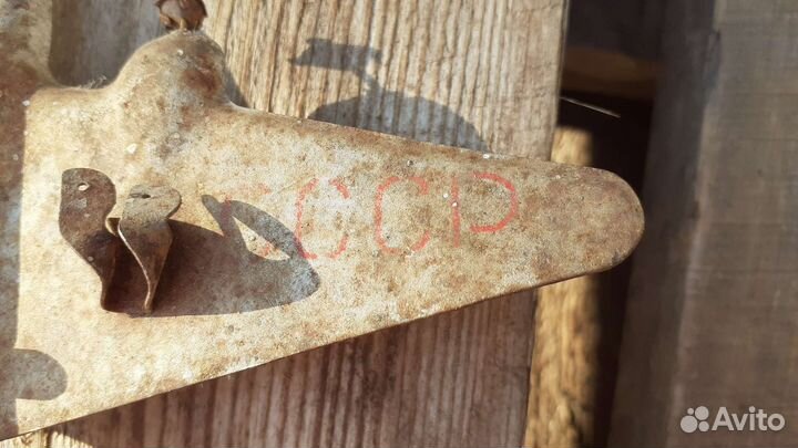 Самолет маленький, железный. Торг