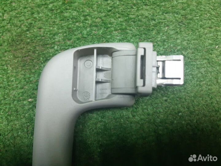 Ручка потолочная Audi Q3 8UB cczc 2013