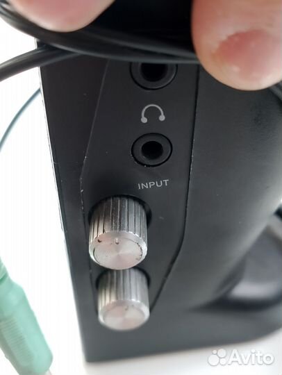 Компьютерные колонки Genius HP-J200