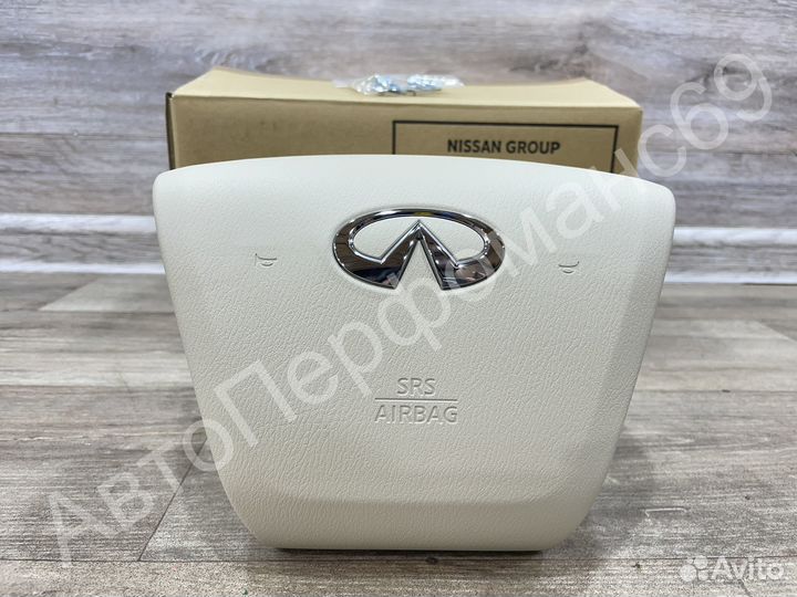Подушка безопасности водителя Infiniti QX56 / QX80