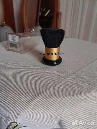 Кисть для пудры Sisley Франция