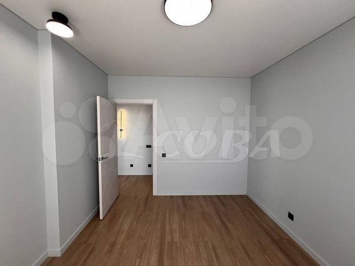 3-к. квартира, 92 м², 10/16 эт.