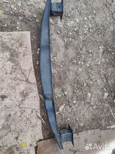 Усилитель заднего бампера Tiguan 2011г бу