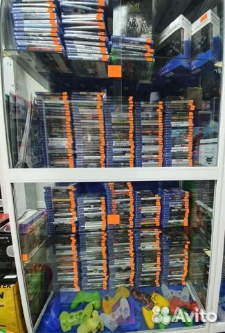 Игровая приставка PlayStation 4 Pro 1TB CUH-7208B