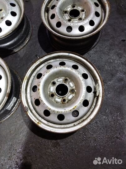 Диски штампы r15 на Мазда и Мицубиси