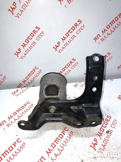 Подушка двигателя правая Nissan Murano Z51 VQ35