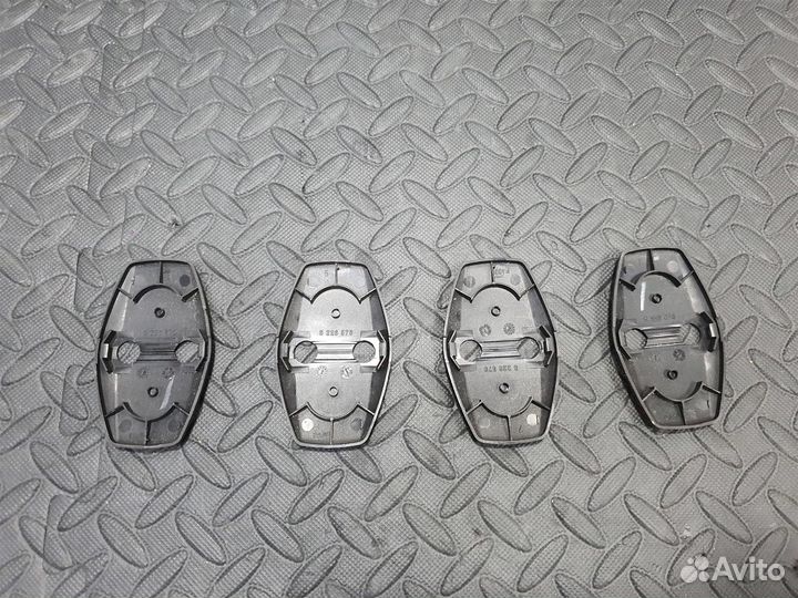 Накладка петли замка двери BMW E46