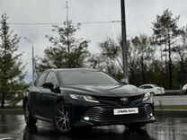 Toyota Camry 2.5 AT, 2018, 132 000 км, с пробегом, цена 2 850 000 руб.