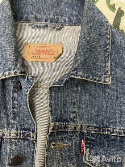 Джинсовая куртка levis