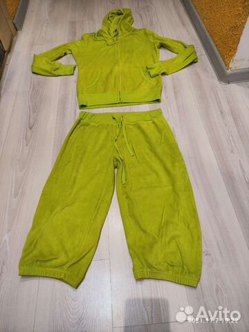 Костюм спортивный