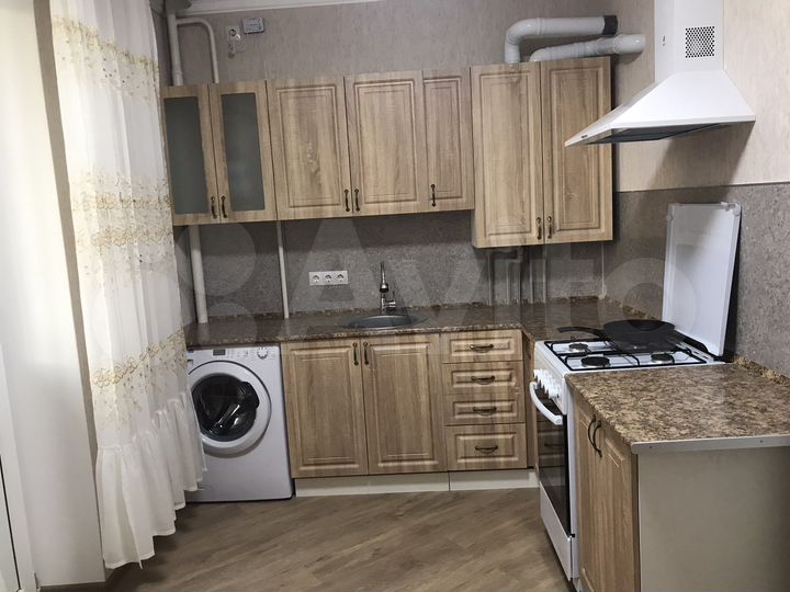 1-к. квартира, 40 м², 4/9 эт.